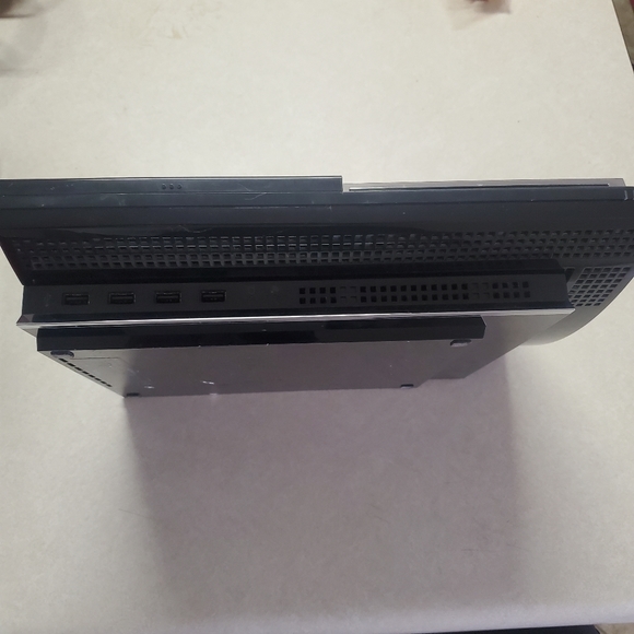 Sony PS3  Video Game Console - Picture 2 of 7